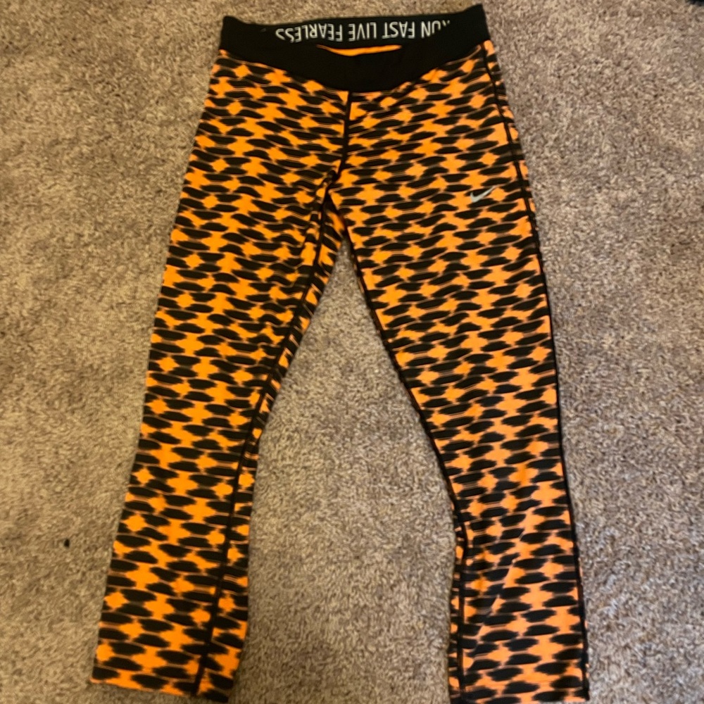 Nike dri-fit running leggings, Great condition, key pocket in waist-band size m